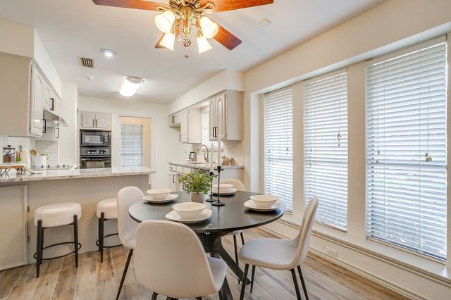 2907 Creekwood Drive, Grapevine, TX 76051