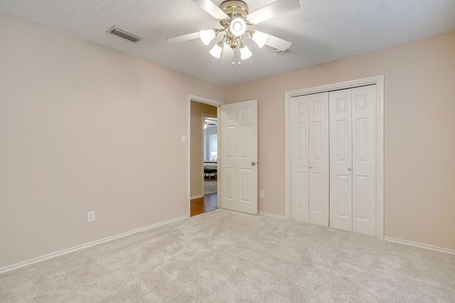 2907 Creekwood Drive, Grapevine, TX 76051