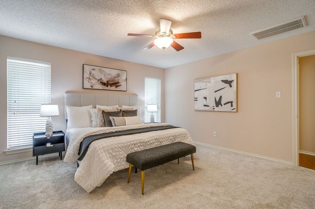 2907 Creekwood Drive, Grapevine, TX 76051