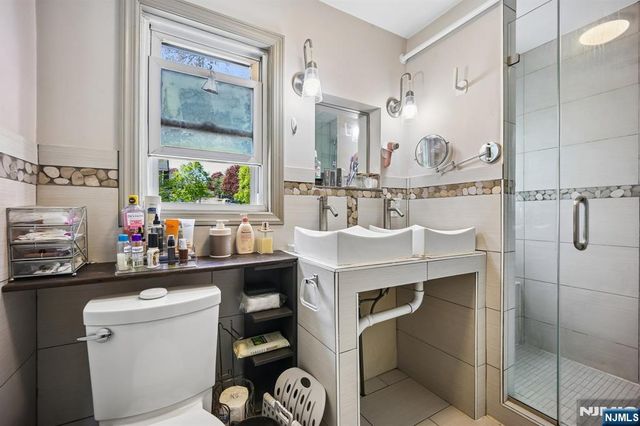 1494 Endicott Terrace, Teaneck, NJ 07666
