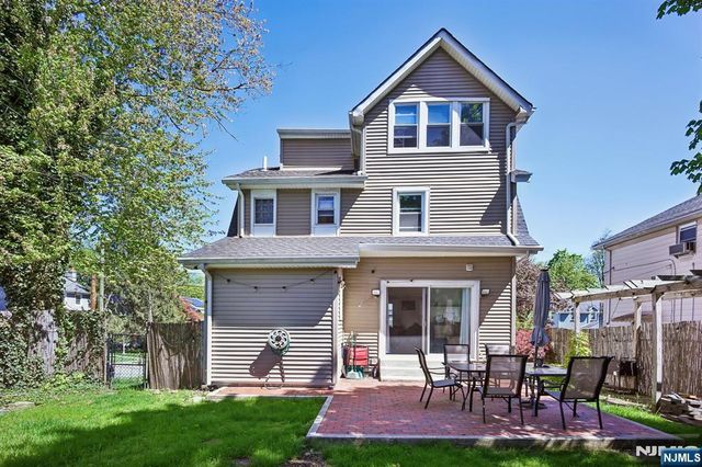 1494 Endicott Terrace, Teaneck, NJ 07666