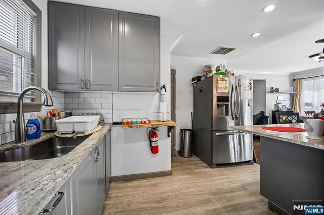 1494 Endicott Terrace, Teaneck, NJ 07666