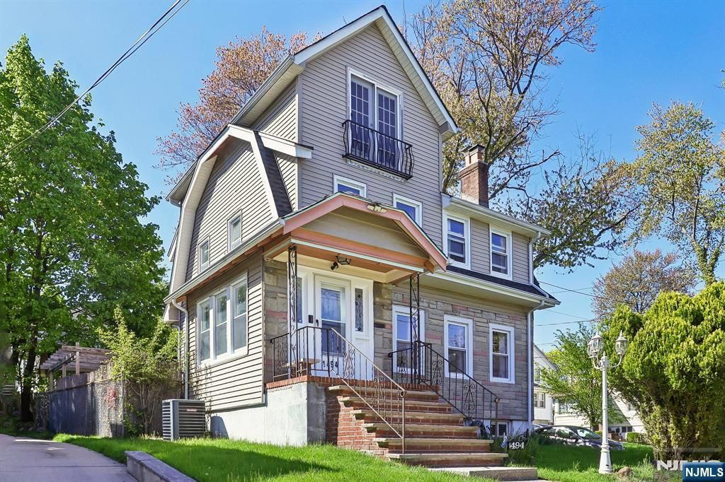 1494 Endicott Terrace, Teaneck, NJ 07666
