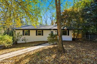 2416 Alberta Drive, Knoxville, TN 37920