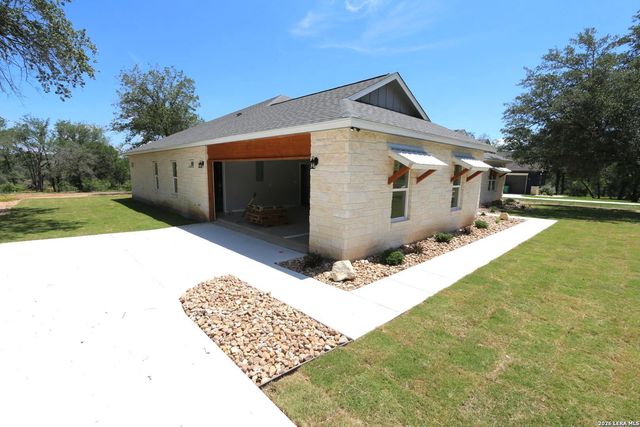 200 Cibolo Way, La Vernia, TX 78121