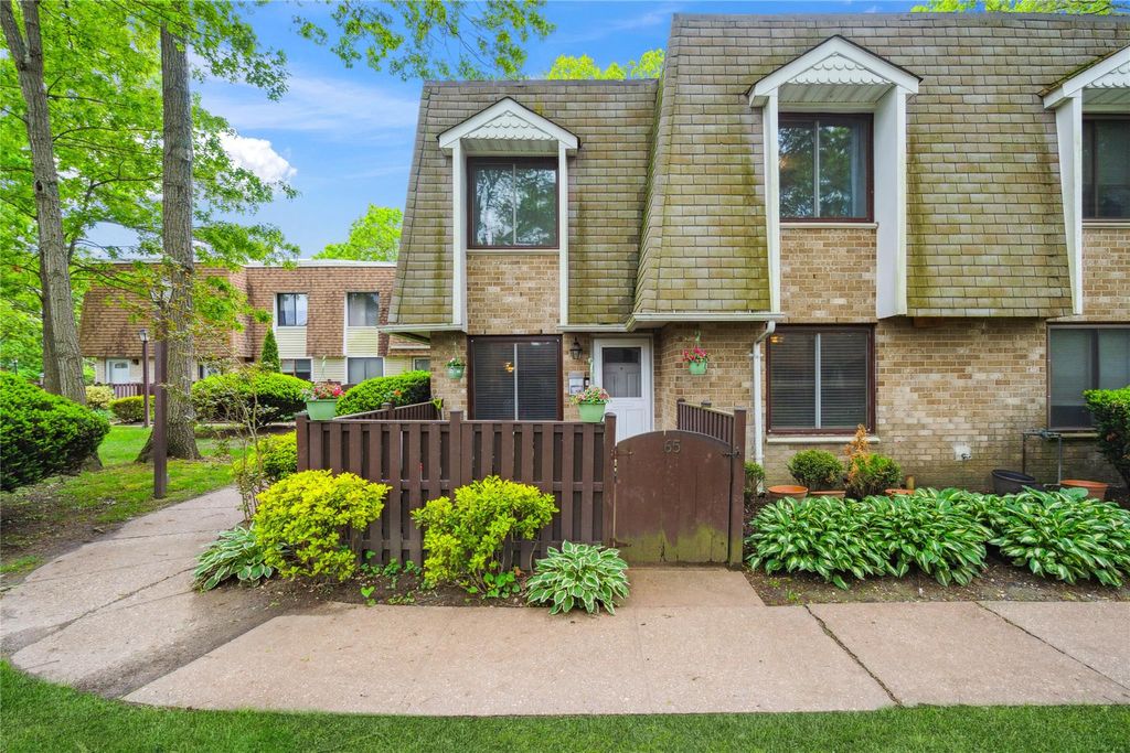 65 Sagamore Hills Drive, Port Jefferson Station, NY 11776
