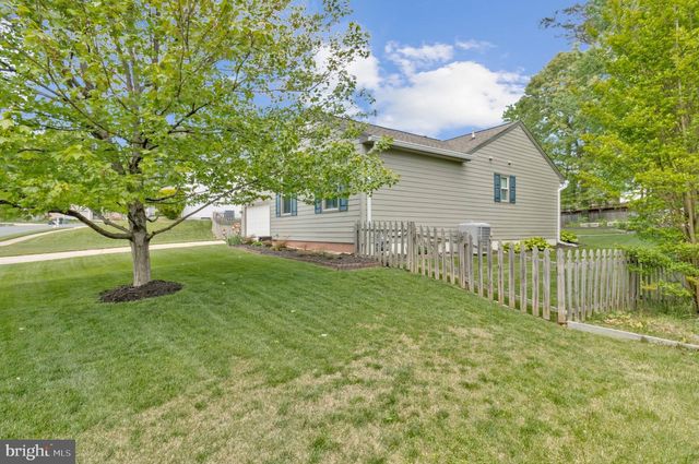 6615 CRAYFORD ST, Burke, VA 22015