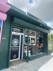1082 NW 54th St, Miami, FL 33127
