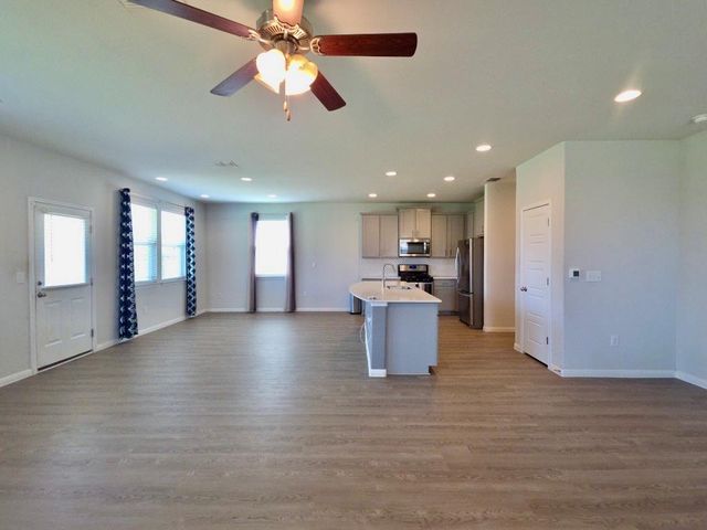 10400 Alemoor DR, Austin, TX 78747