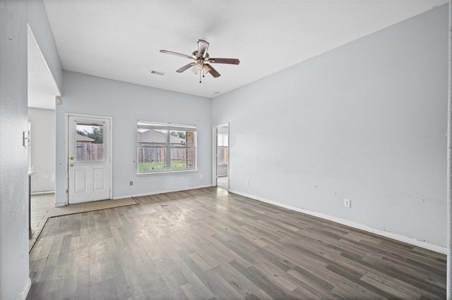 907 Marigold Road, Baytown, TX 77521
