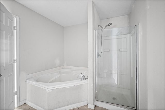 907 Marigold Road, Baytown, TX 77521