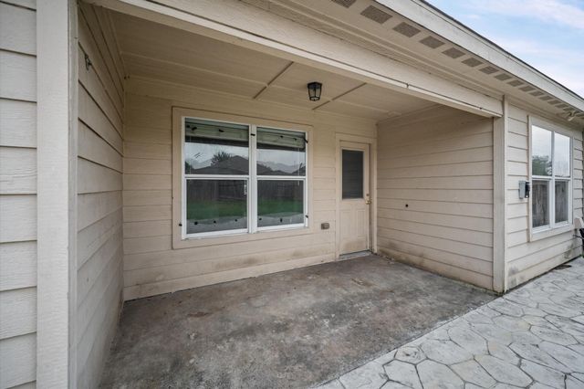 907 Marigold Road, Baytown, TX 77521