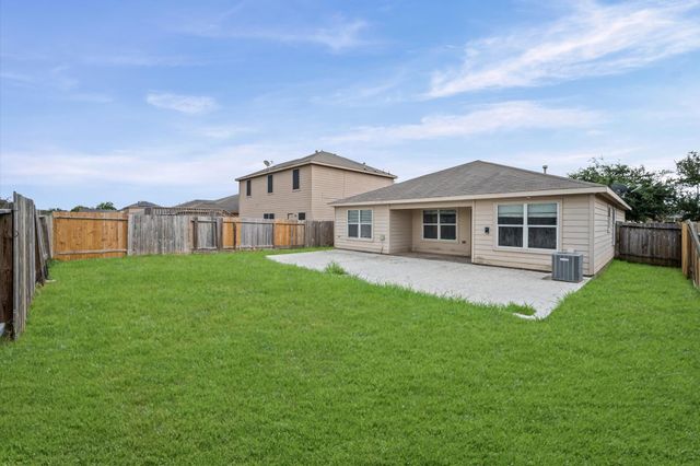 907 Marigold Road, Baytown, TX 77521