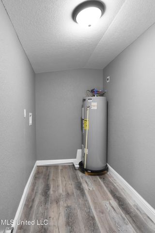 2416 N Sycamore Street, Pascagoula, MS 39581