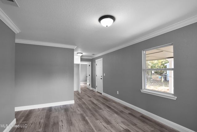 2416 N Sycamore Street, Pascagoula, MS 39581