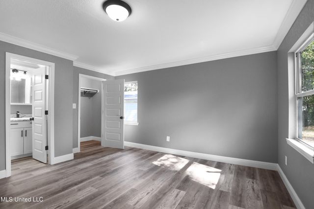 2416 N Sycamore Street, Pascagoula, MS 39581