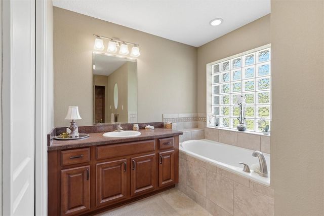 12764 COUNTY ROAD 223, Oxford, FL 34484