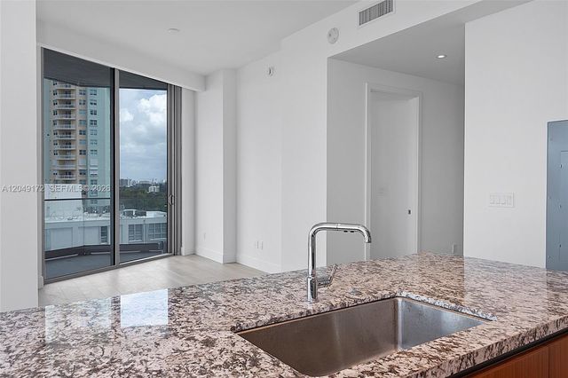 175 SE 25th Rd 1003, Miami, FL 33129