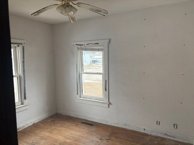 426 S 4th Avenue W, Newton, IA 50208