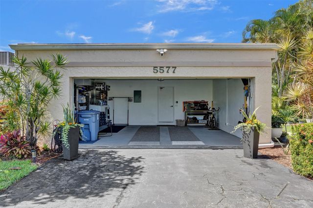 5577 Ainsley Ct, Boynton Beach, FL 33437