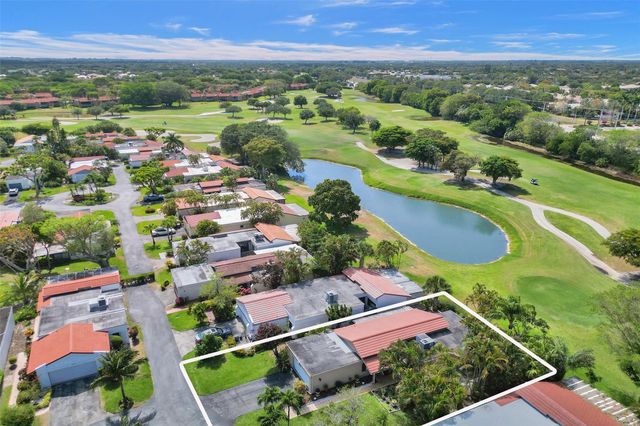 5577 Ainsley Ct, Boynton Beach, FL 33437