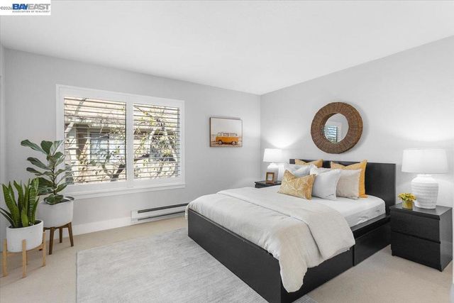 130 Lakeshore Ct, Richmond, CA 94804