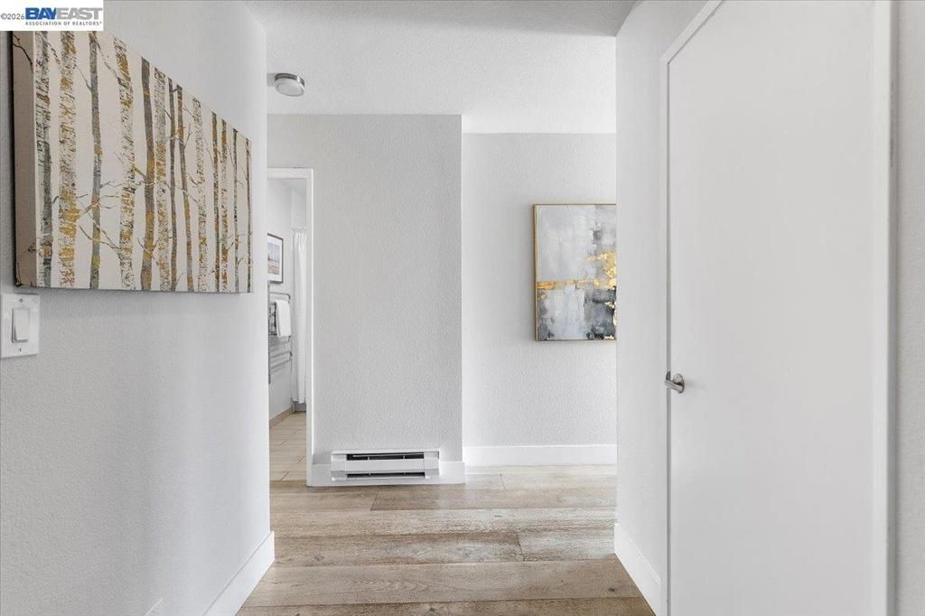 Image 16 of property listing at 130 Lakeshore Ct, Richmond, CA 94804