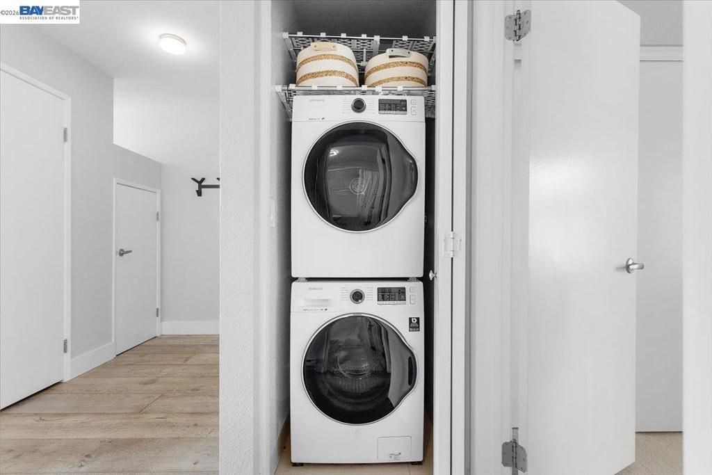 Image 26 of property listing at 130 Lakeshore Ct, Richmond, CA 94804