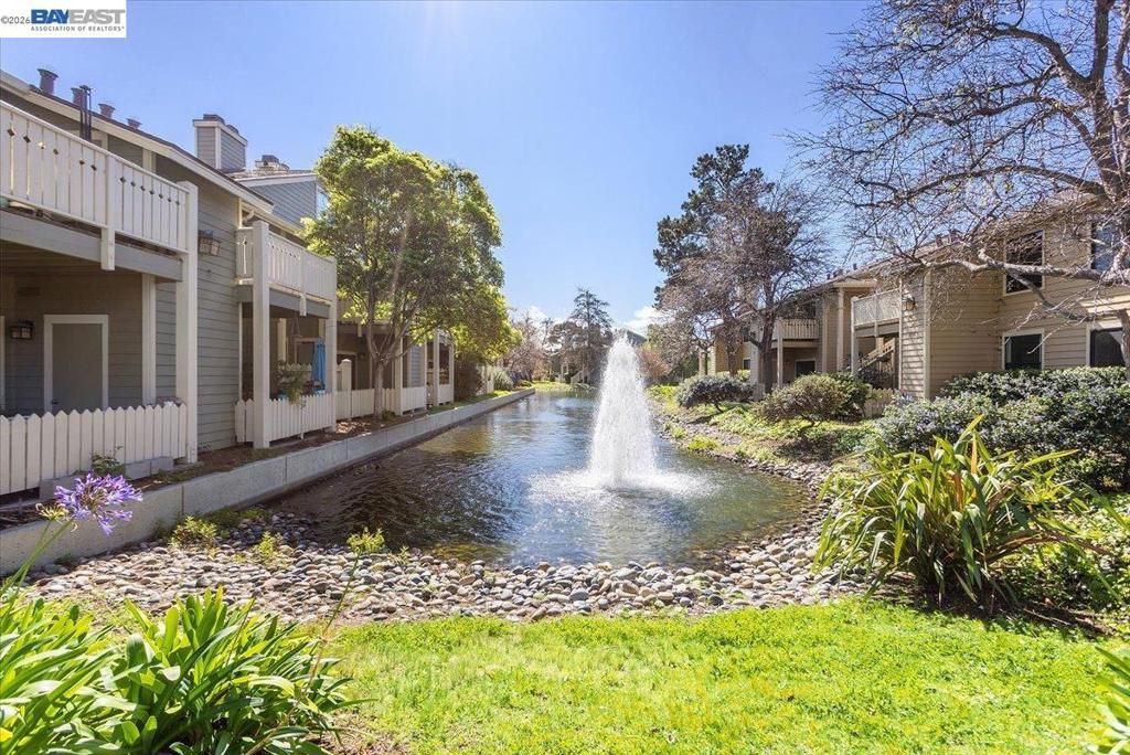 Image 33 of property listing at 130 Lakeshore Ct, Richmond, CA 94804