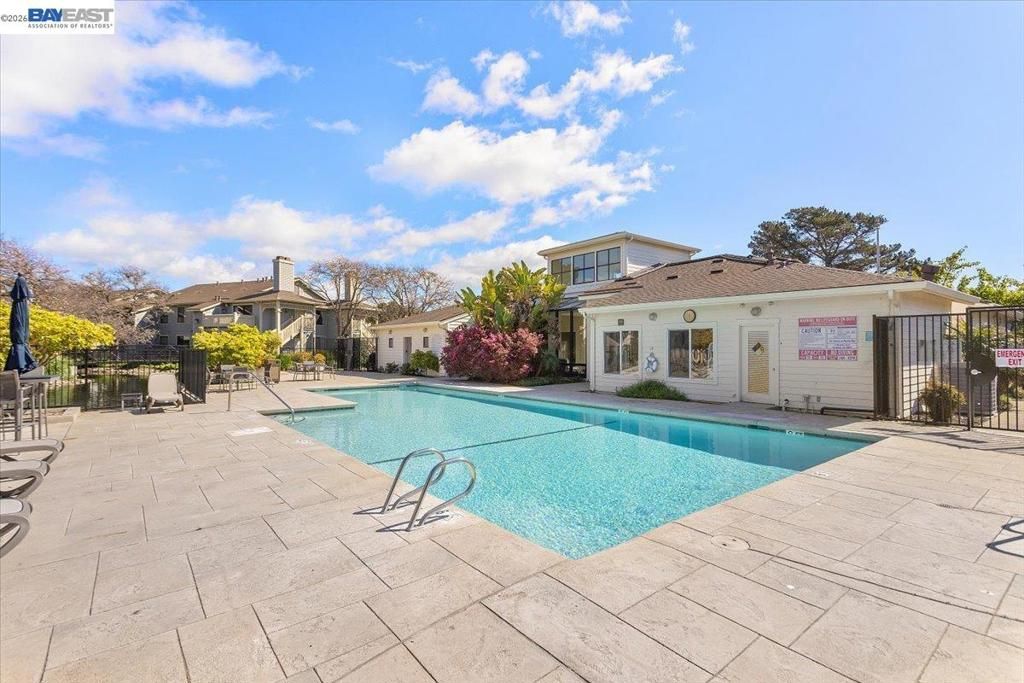 Image 45 of property listing at 130 Lakeshore Ct, Richmond, CA 94804