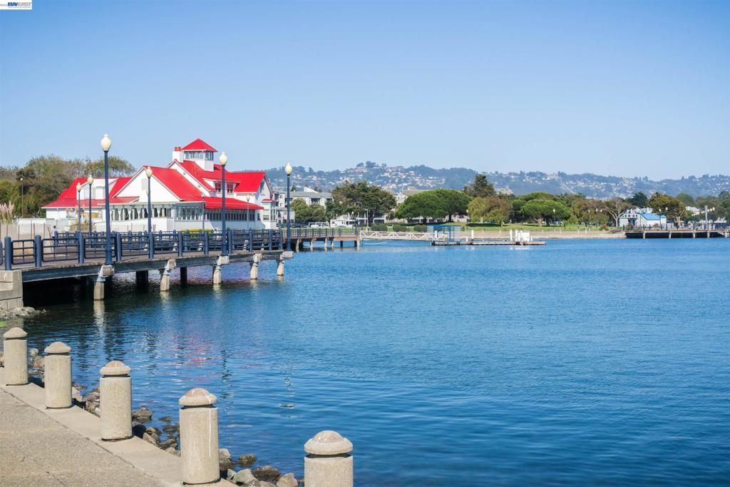 Image 59 of property listing at 130 Lakeshore Ct, Richmond, CA 94804