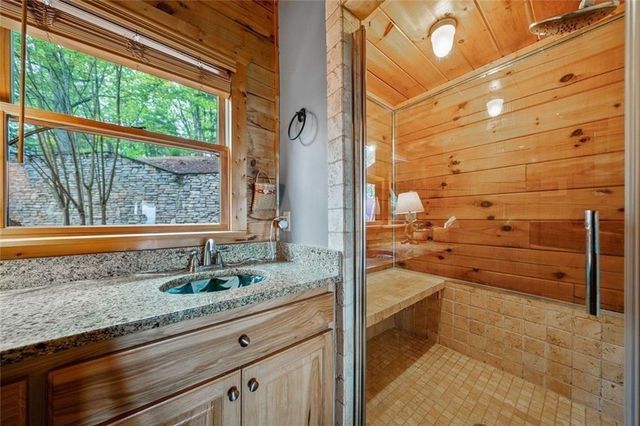 399 Ranch Mountain Drive, Dahlonega, GA 30533