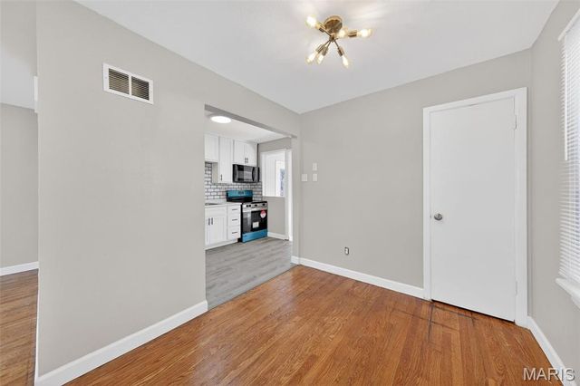 2506 Shannonaire Drive, Jennings, MO 63136