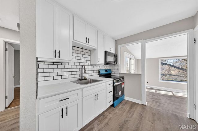 2506 Shannonaire Drive, Jennings, MO 63136