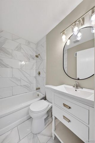 2506 Shannonaire Drive, Jennings, MO 63136