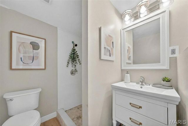 2506 Shannonaire Drive, Jennings, MO 63136