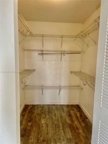 8321 NW 7th Street 1407, Miami, FL 33126