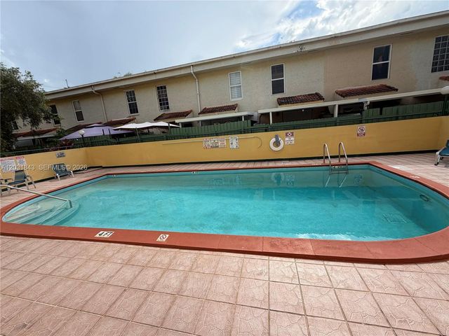 8321 NW 7th Street 1407, Miami, FL 33126