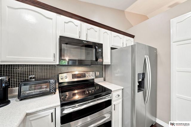 5201 NW 7th Street, Lincoln, NE 68521