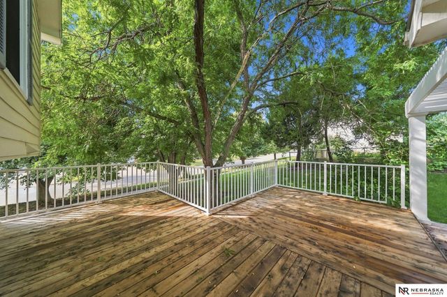 5201 NW 7th Street, Lincoln, NE 68521