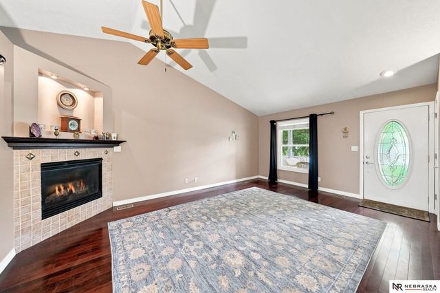 5201 NW 7th Street, Lincoln, NE 68521
