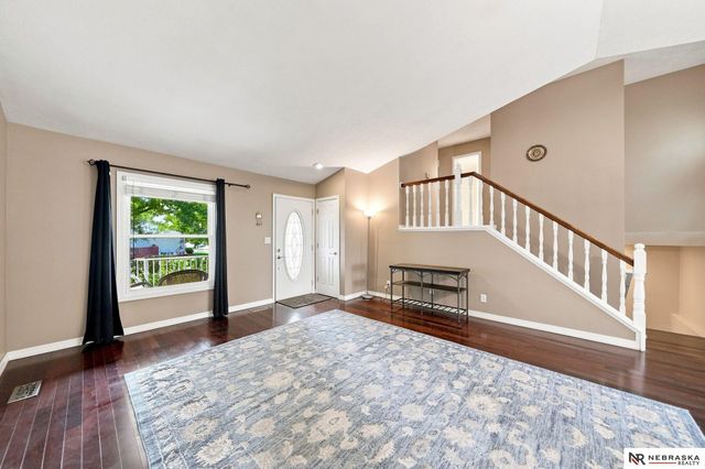 5201 NW 7th Street, Lincoln, NE 68521