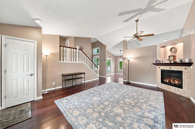5201 NW 7th Street, Lincoln, NE 68521