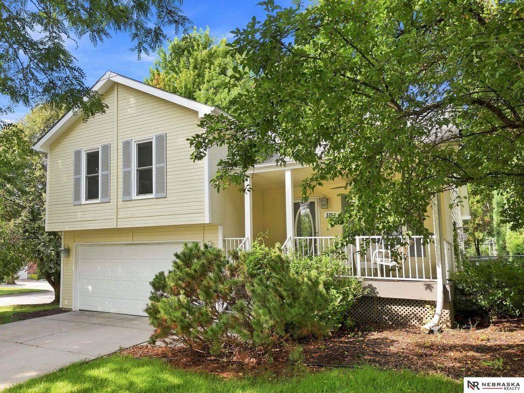 5201 NW 7th Street, Lincoln, NE 68521