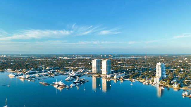 4714 N Flagler Drive 1402, West Palm Beach, FL 33407