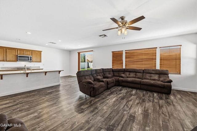 37889 Old Adobe Court, Palmdale, CA 93552
