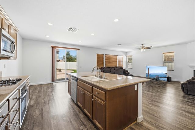 37889 Old Adobe Court, Palmdale, CA 93552