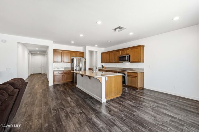 37889 Old Adobe Court, Palmdale, CA 93552