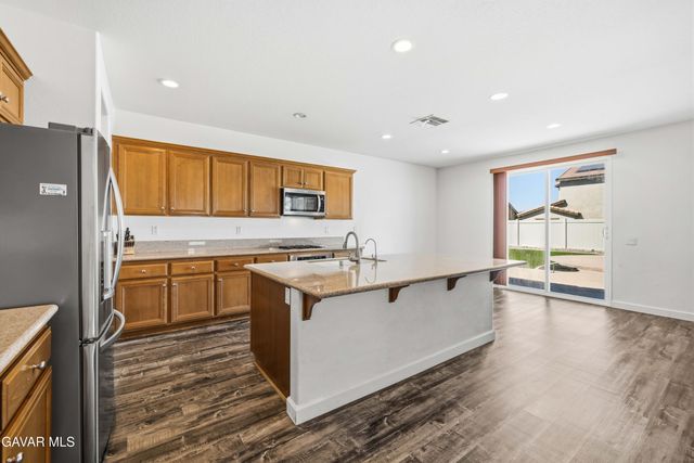 37889 Old Adobe Court, Palmdale, CA 93552