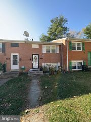 14386 BERKSHIRE DR, Woodbridge, VA 22193